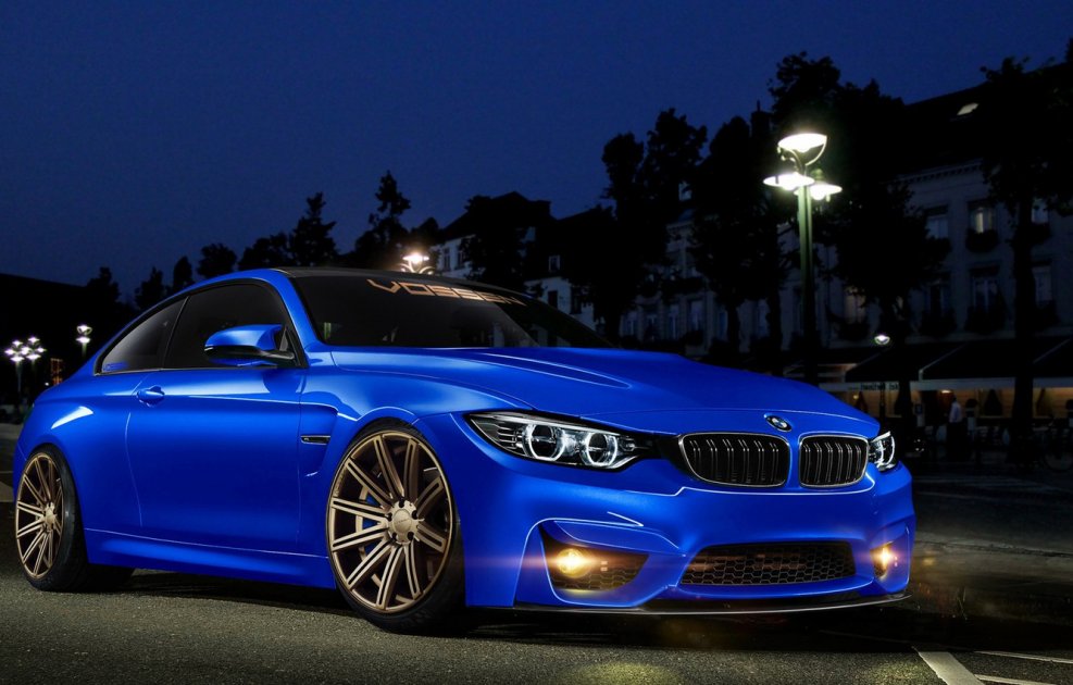 BMW m4 синяя сщьзуек