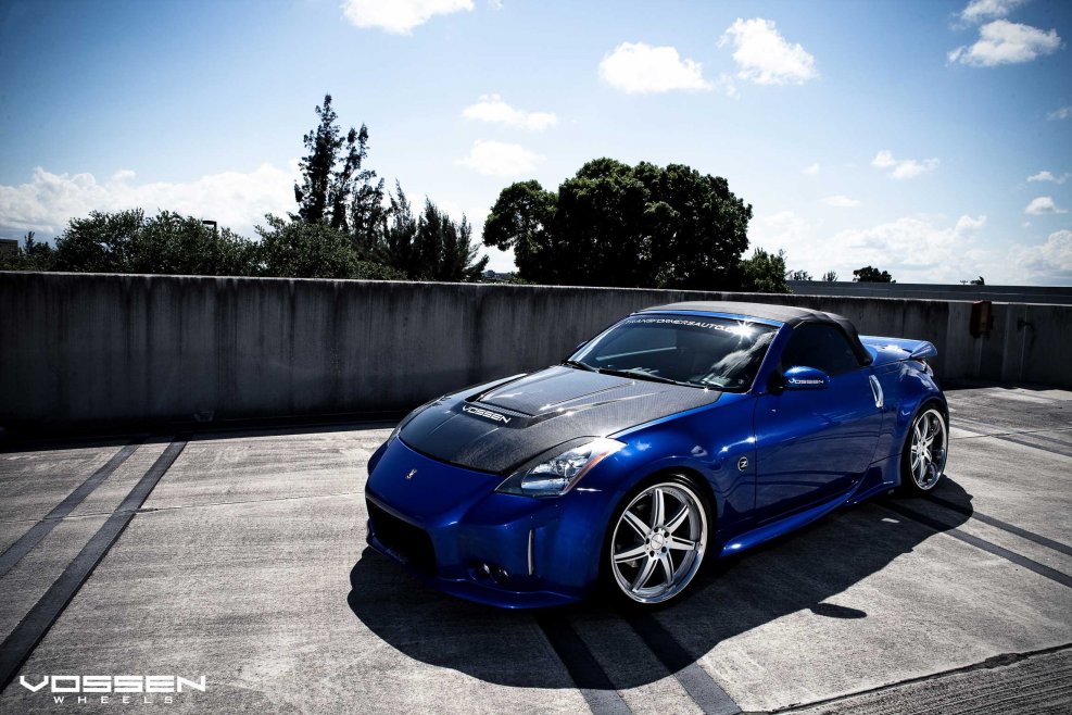 Nissan 350z синий металлик