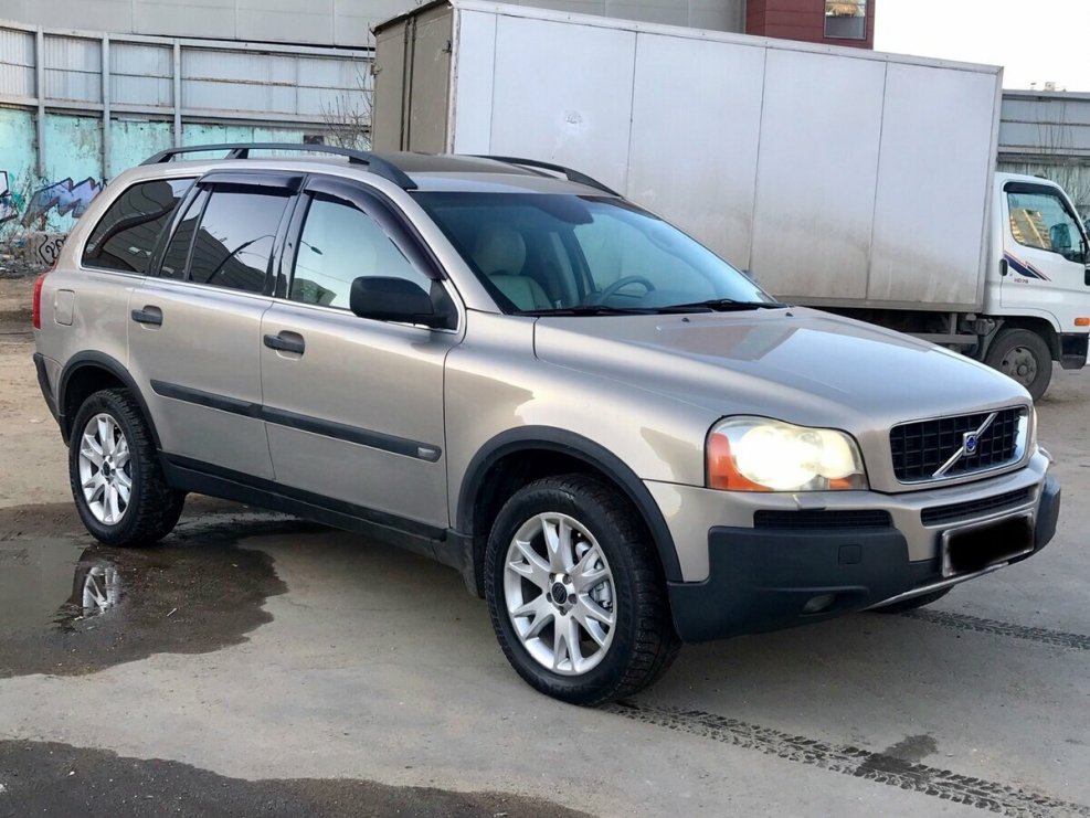 Volvo xc90 золотой