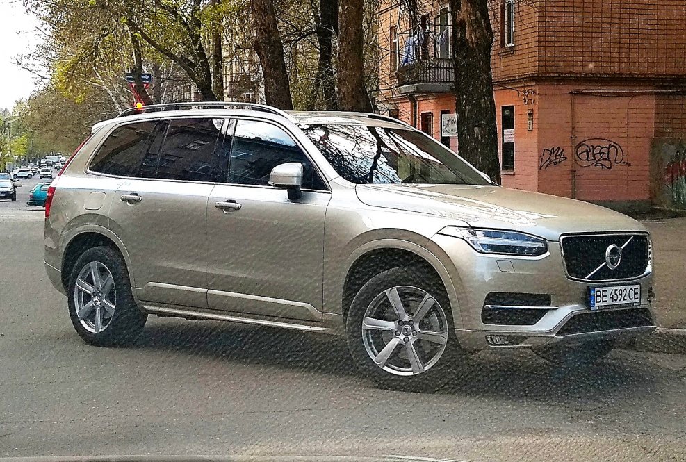 Вольво Икс цэ 19