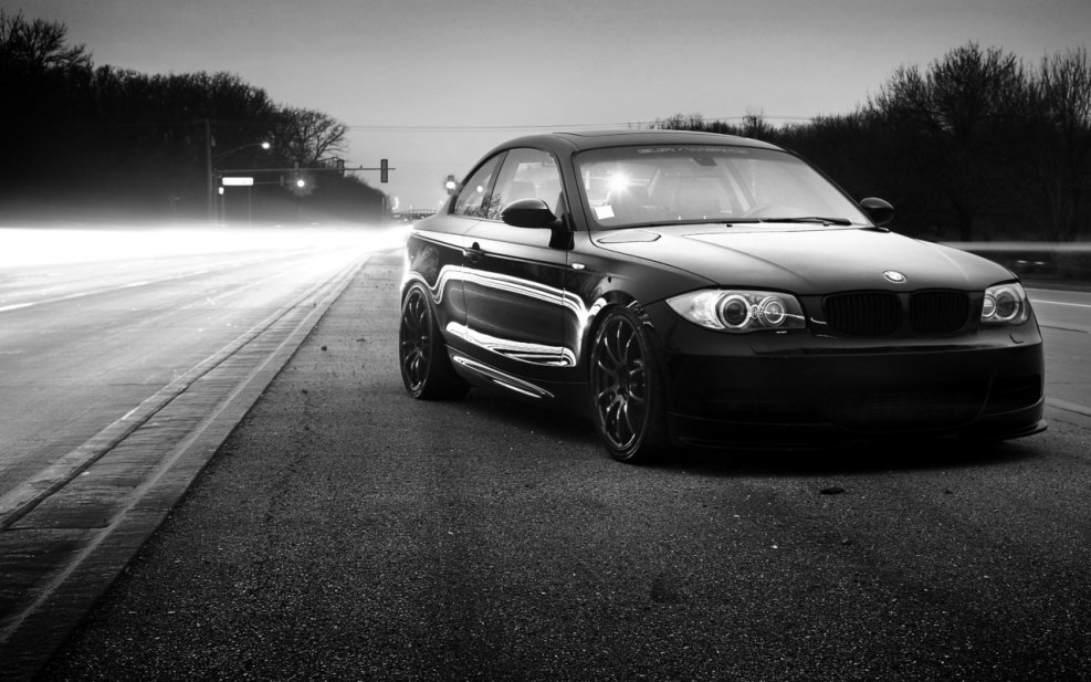 BMW 135i черная