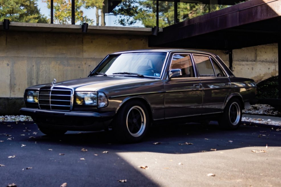 Mercedes-Benz w123 300d