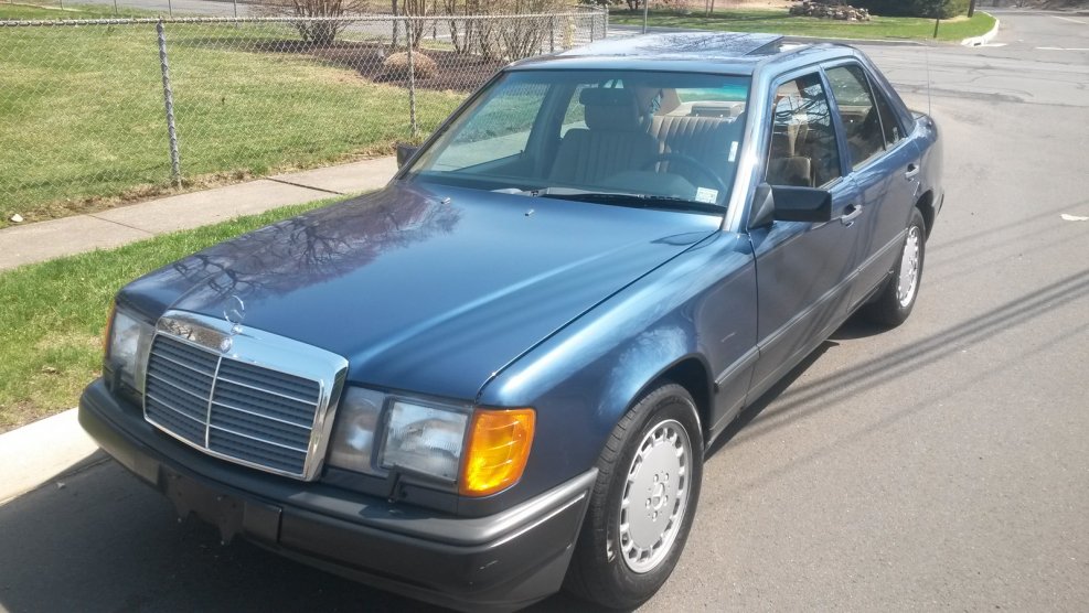 Mercedes Benz 1987