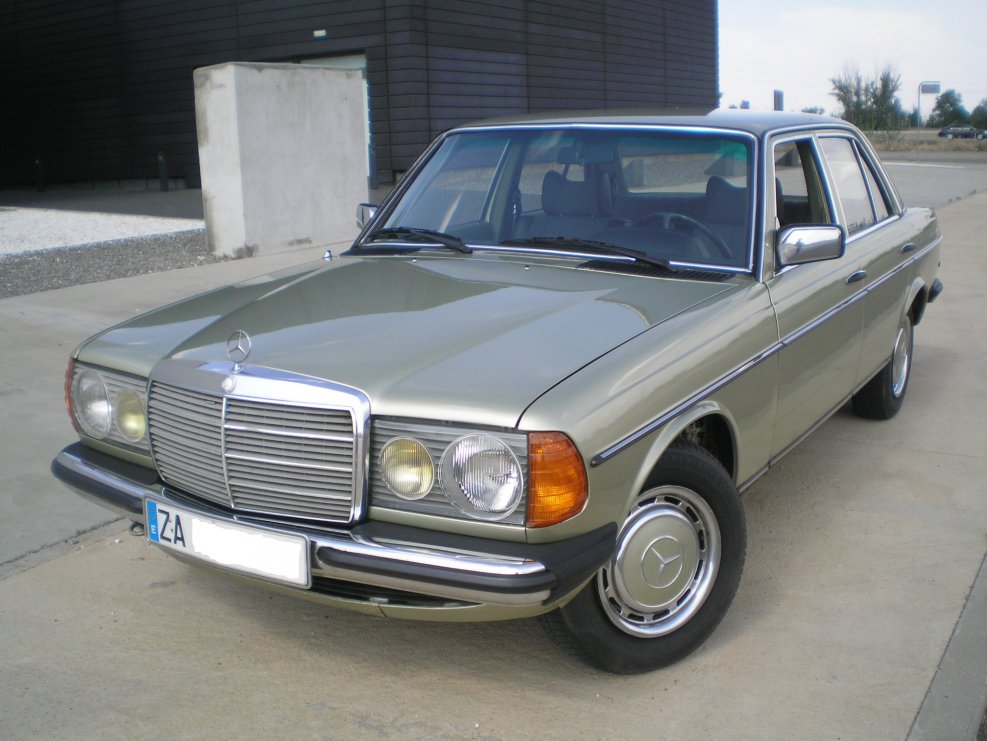 Mercedes-Benz w123 300