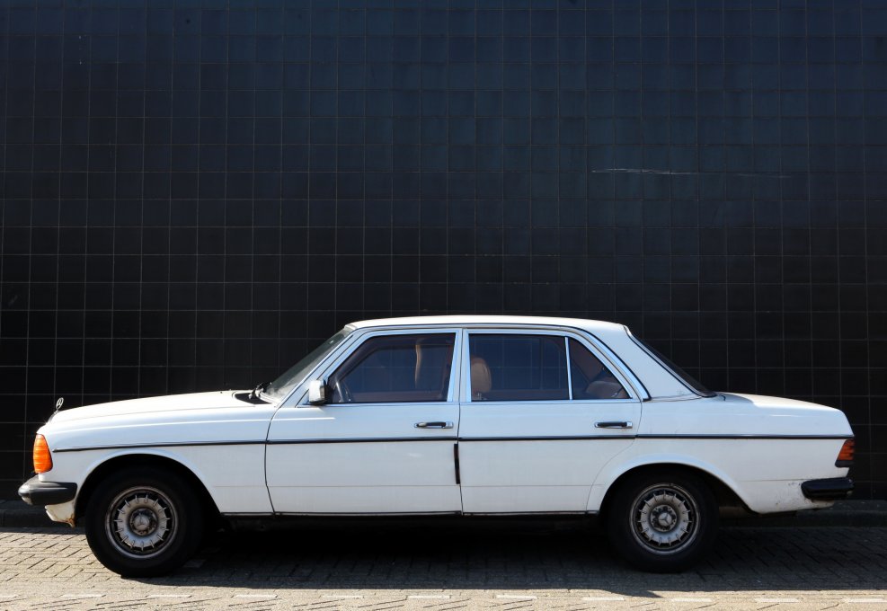 Mercedes Benz 300d
