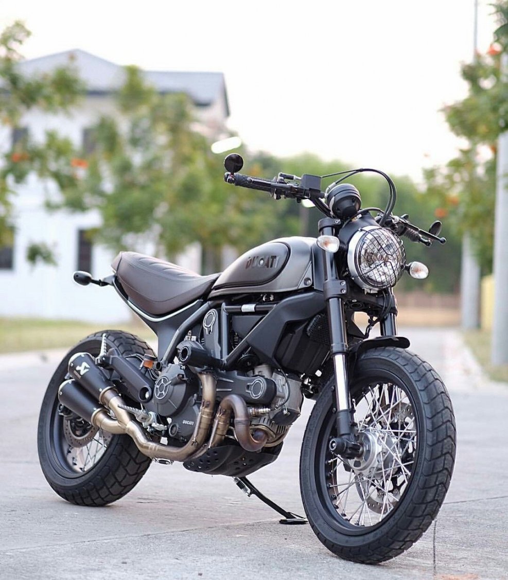 Мотоцикл Ducati Scrambler Cafe Racer
