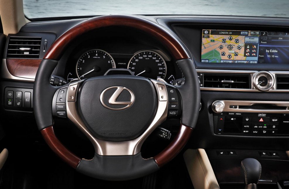 Lexus GS 250 салон