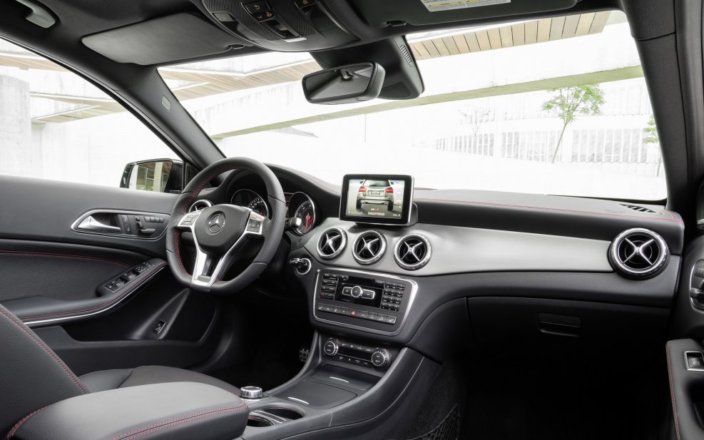 Mercedes-Benz GLA 250 салон