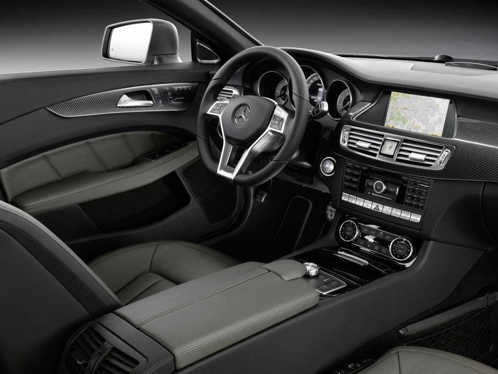 Mercedes Benz CLS 2012 салон
