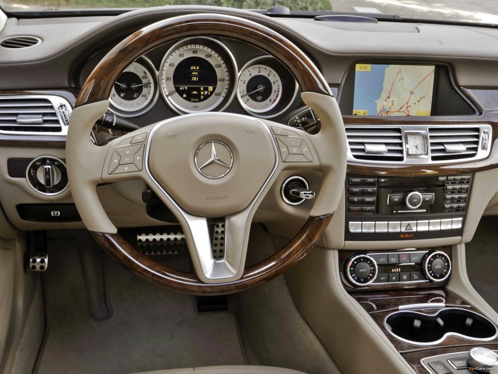 Mercedes-Benz CLS 550 салон