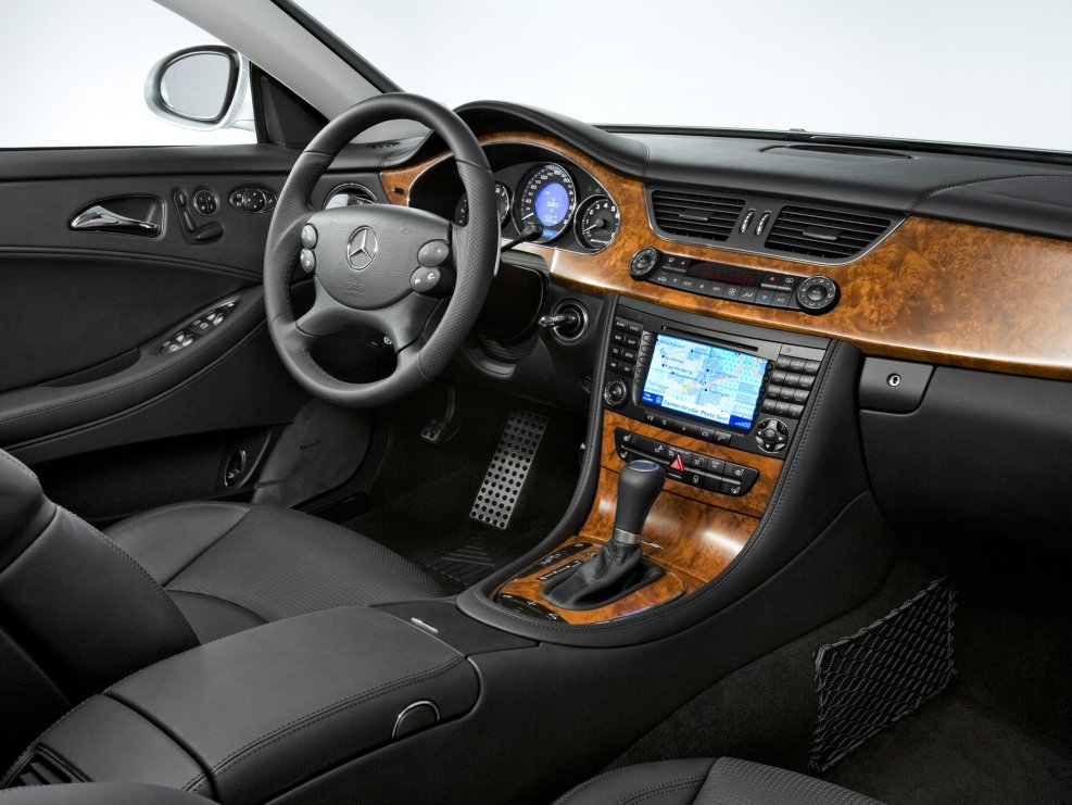 Mercedes Benz CLS 63 салон