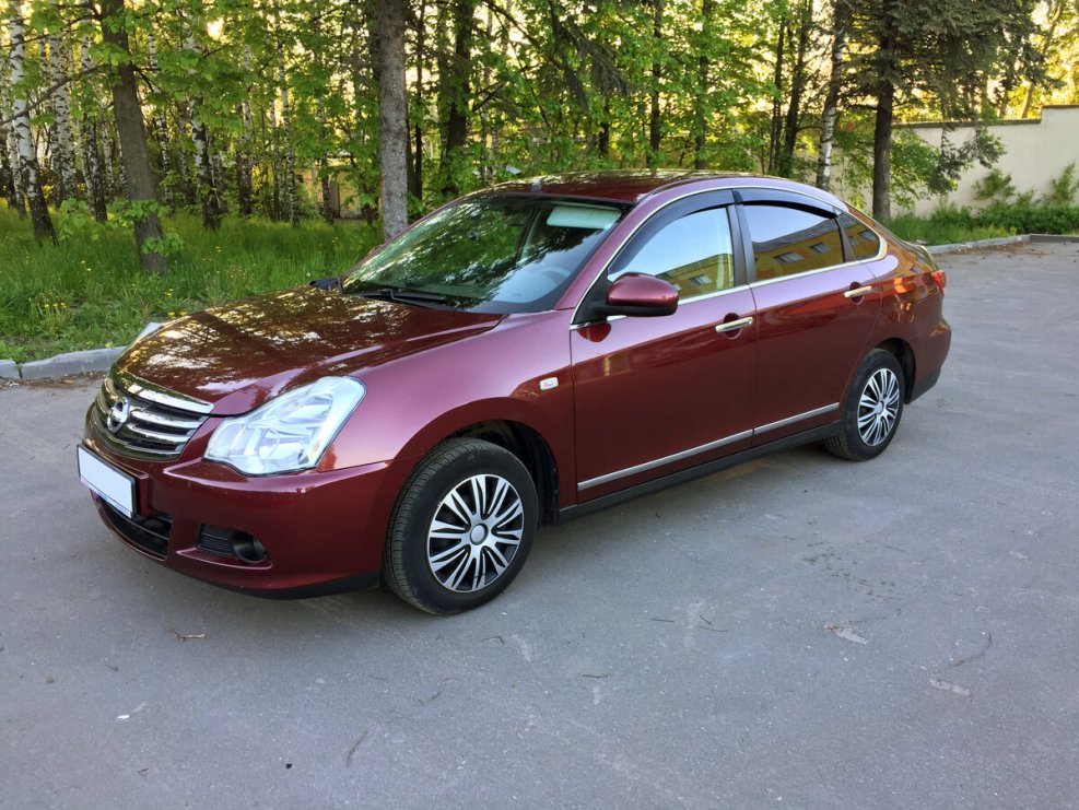 Nissan Almera III (g15) красная
