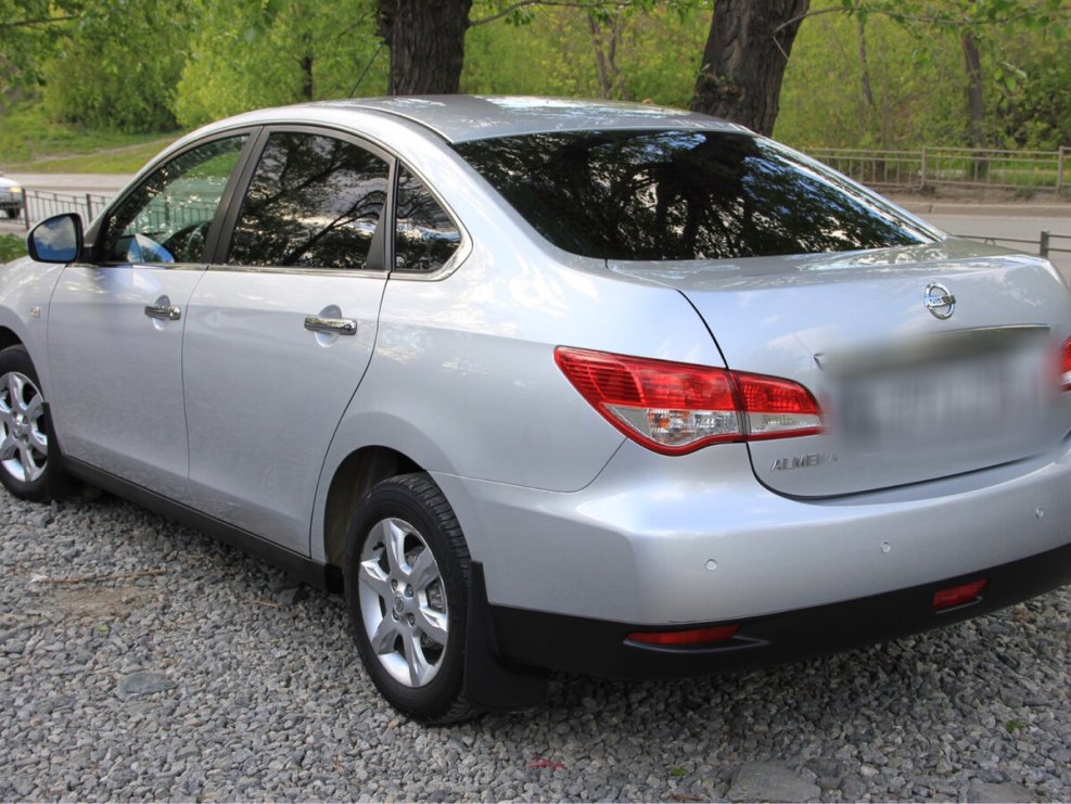 Nissan Almera g15