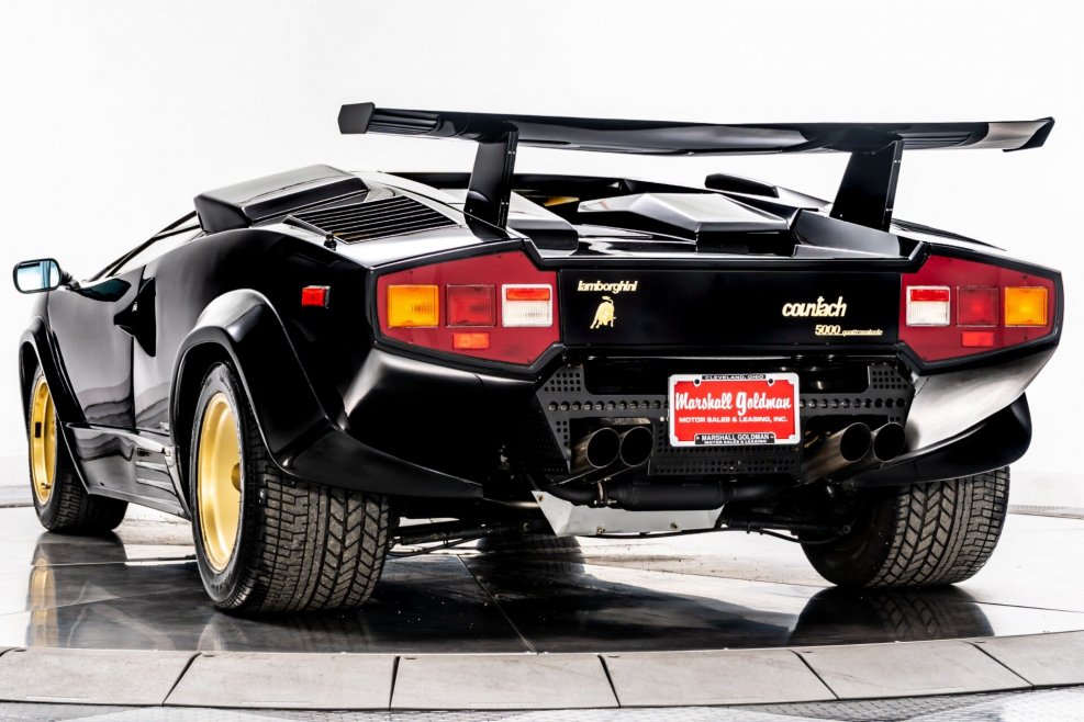 Ламборгини Каунтач 5000 s