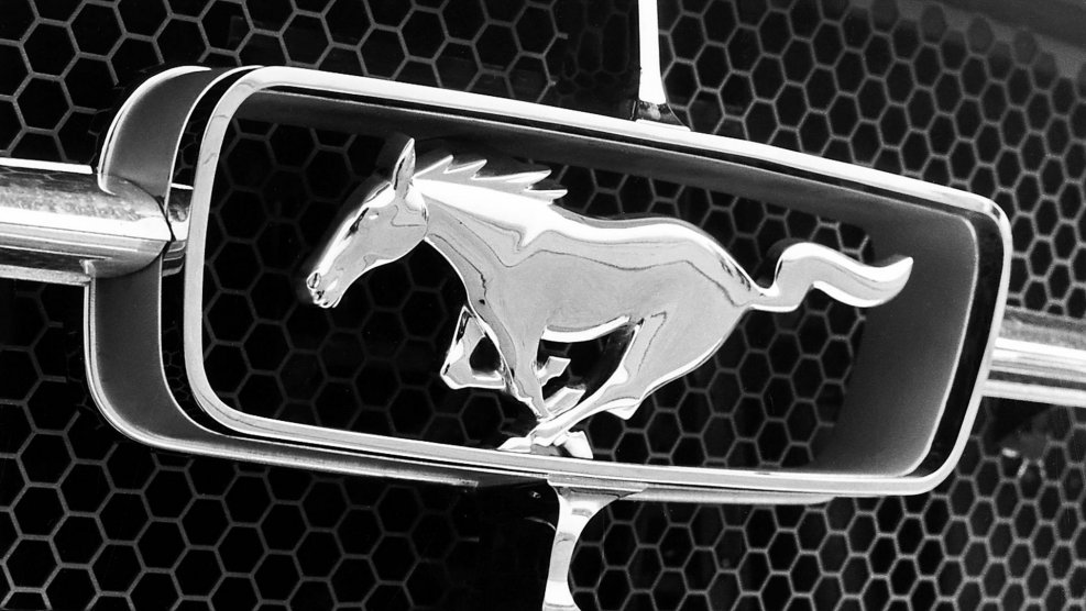 Ford Mustang logo