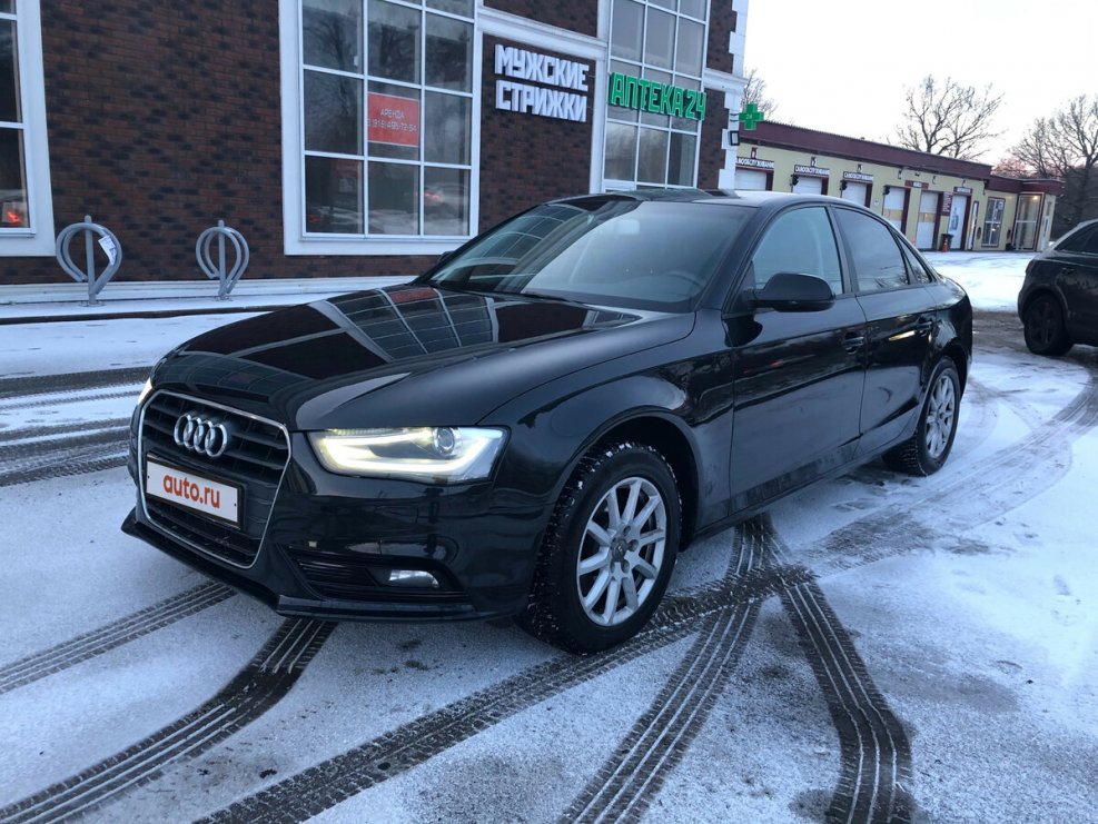 Audi a4 2012 черная