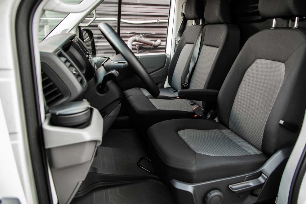 Volkswagen Crafter 2012 салон