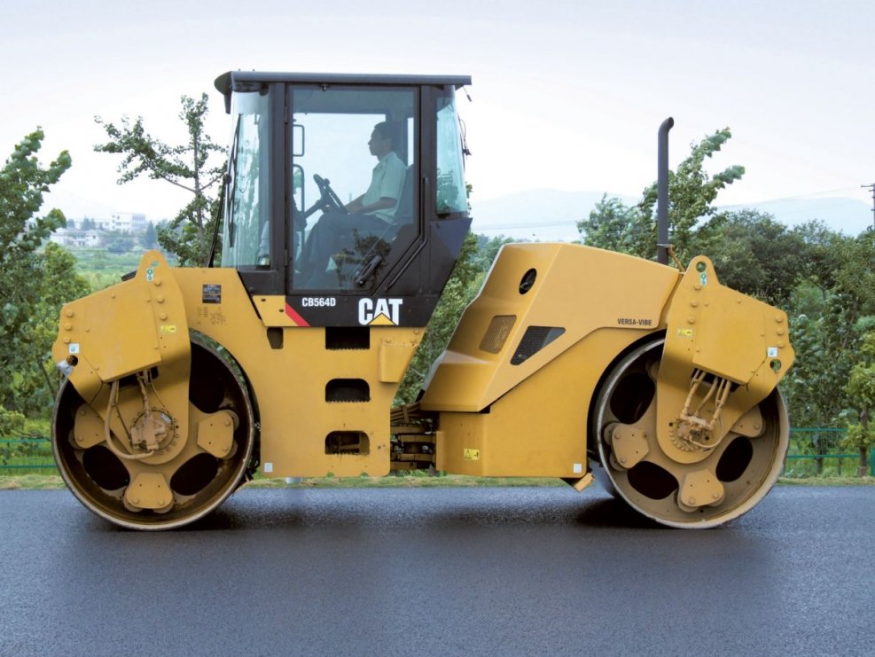 Каток Caterpillar асфальтовый