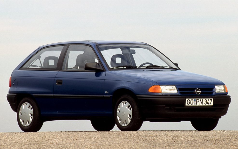 Опель Астра 1991 года хэтчбек