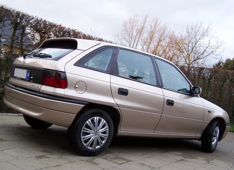 Opel Astra-f 1996 1.6