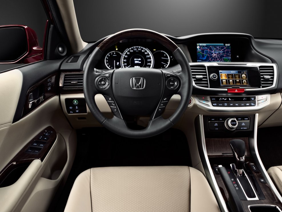 Honda Accord 2013 салон