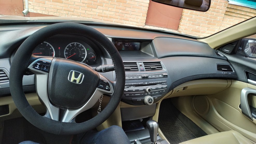 Honda Accord 2012 салон