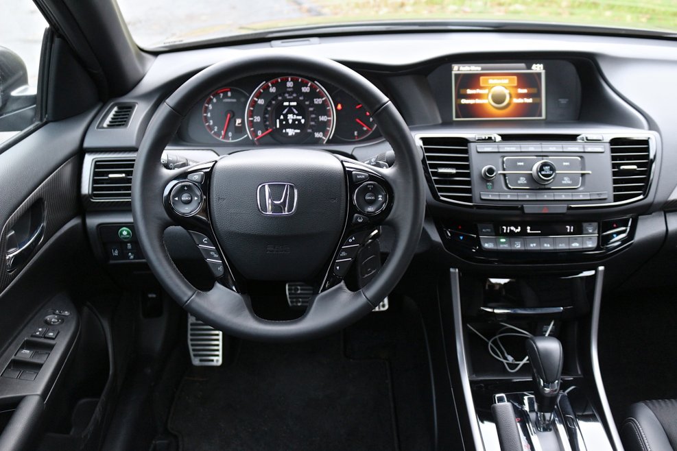 Honda Accord 2016 салон