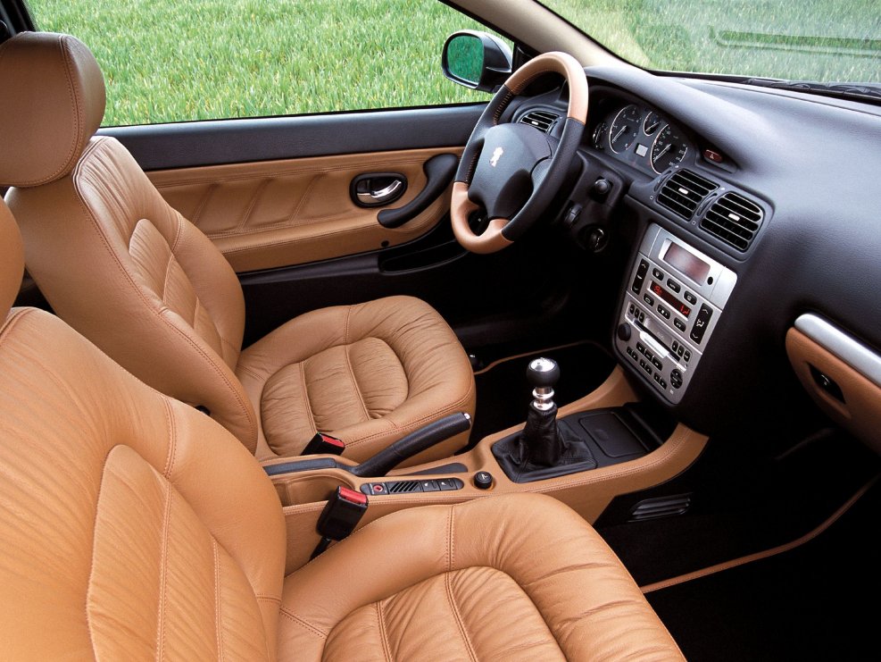 Peugeot 406 купе салон