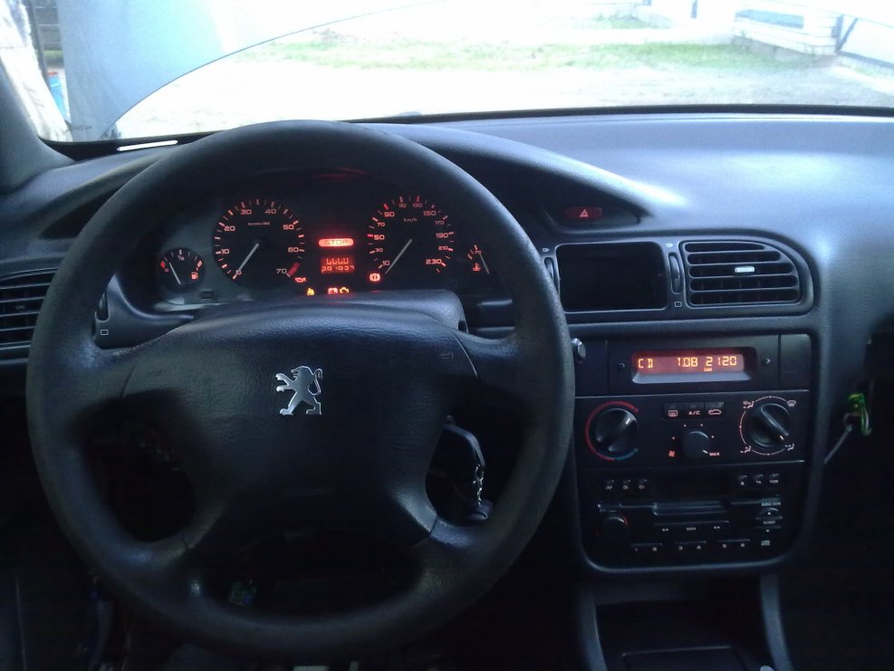 Peugeot 406 салон 1995