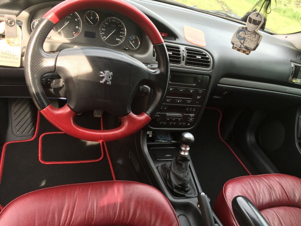 Peugeot 406 Coupe Pininfarina салон