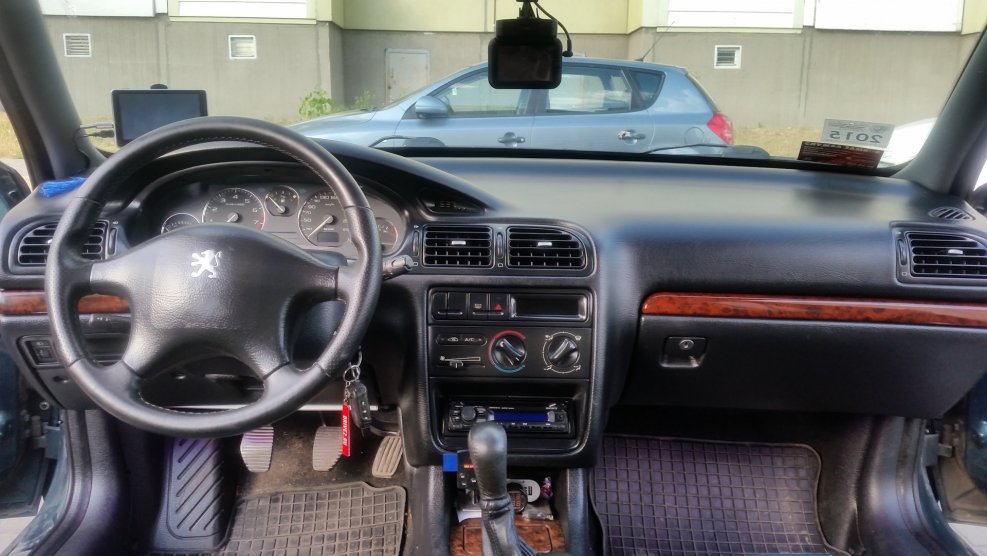 Peugeot 406 торпеда