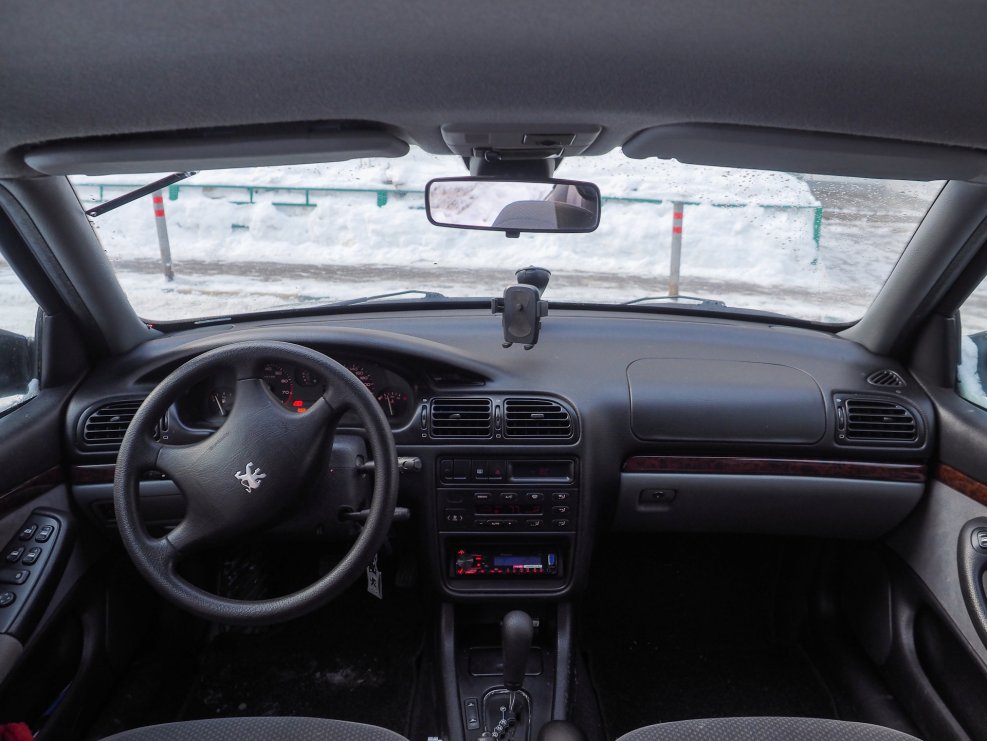 Peugeot 406 1997 салон