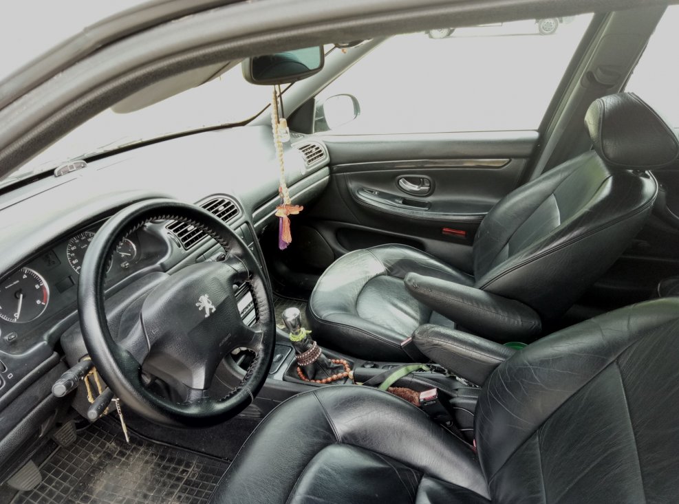 Peugeot 406 2001 салон