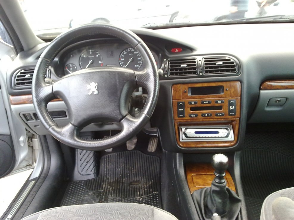 Салон Peugeot 406 Рестайлинг