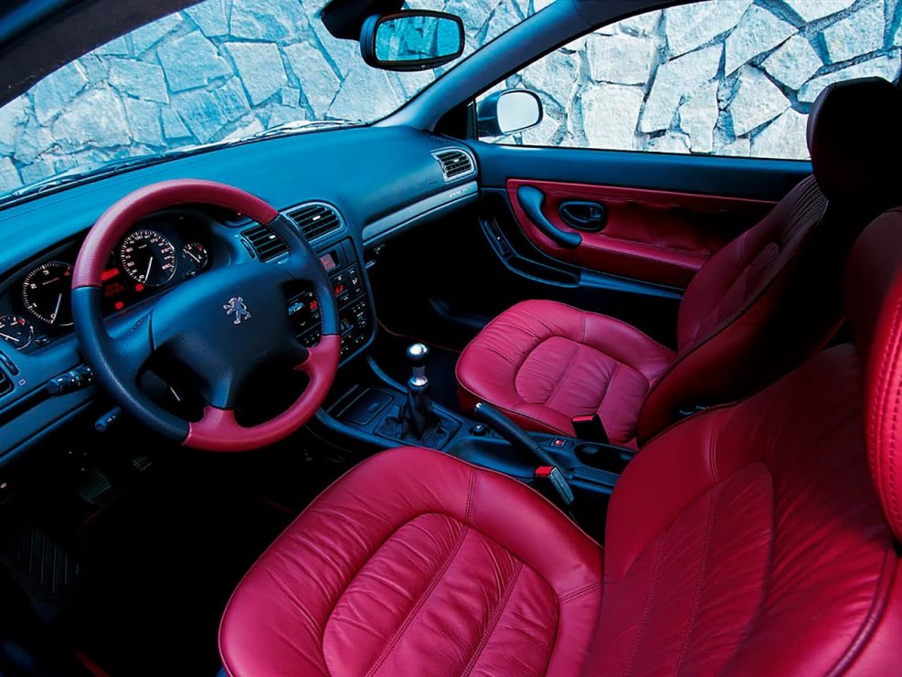 Peugeot 406 Coupe салон