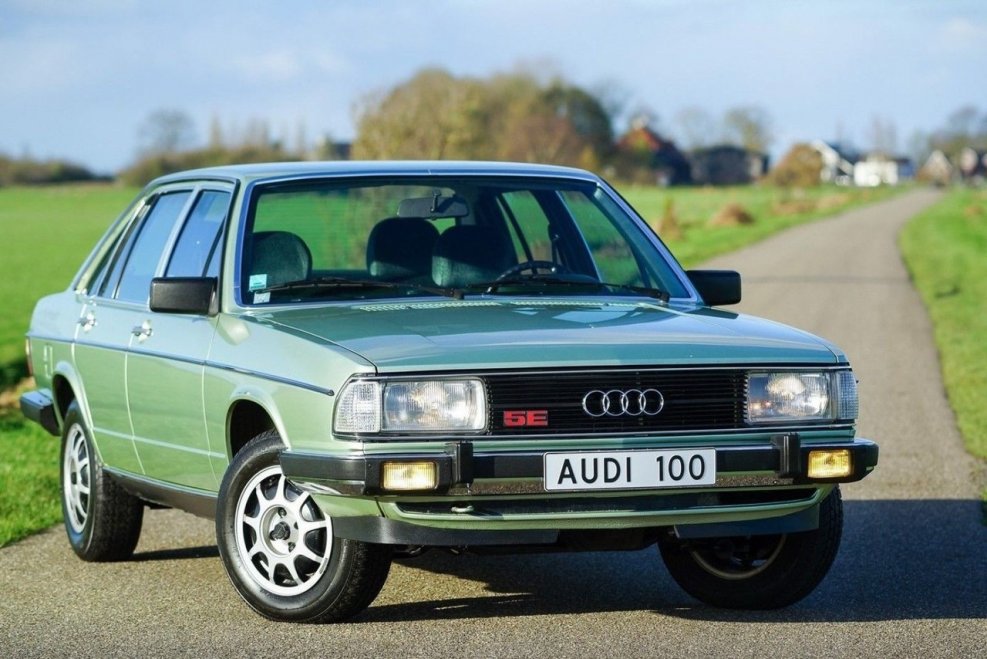 Audi 100 II (c2)