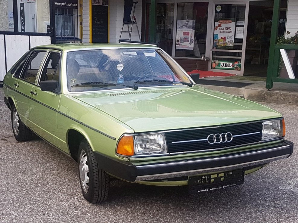 Audi 100 c2