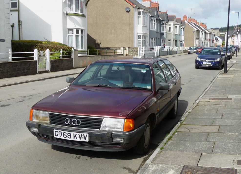 Audi 100 avant c3 Blue