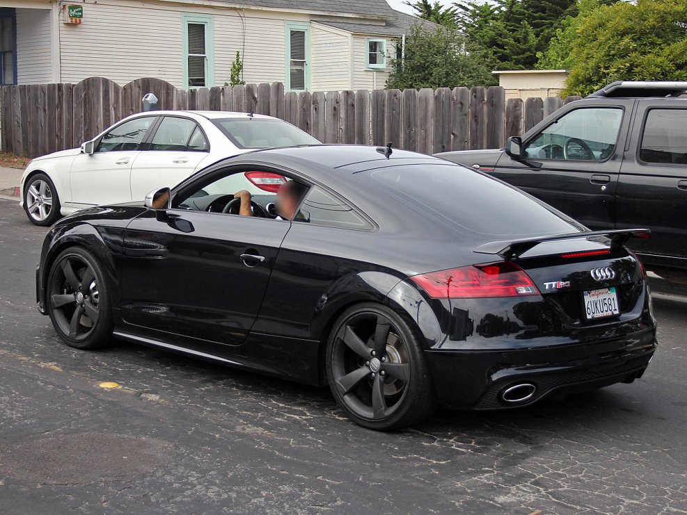 Audi TT RS чёрная
