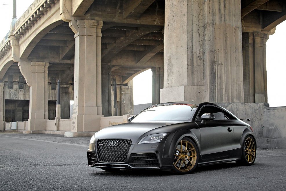 Audi TT RS чёрная