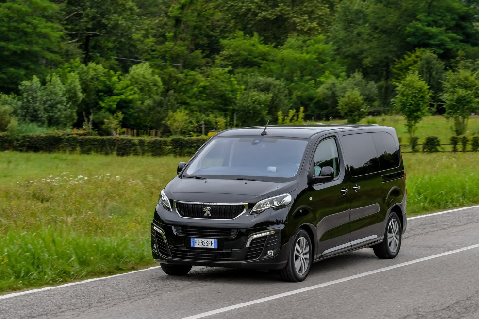 Peugeot traveller 2017
