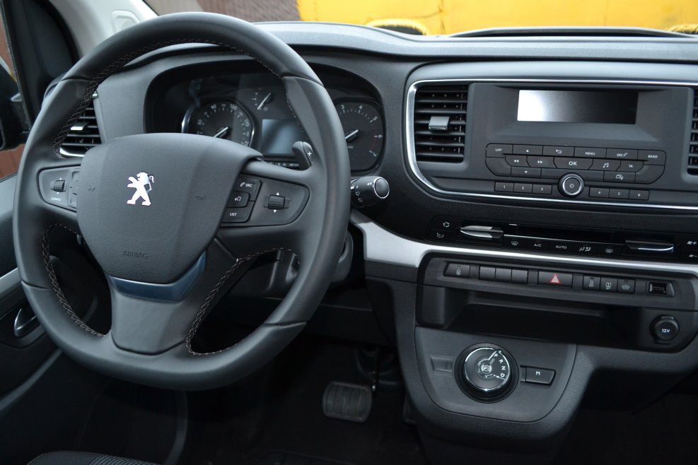 Peugeot traveller Active