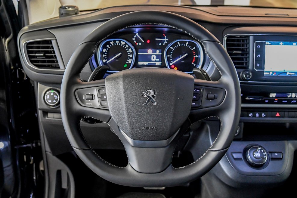 Peugeot traveller панель приборов