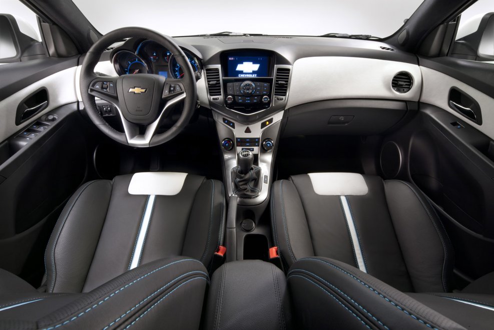 Chevrolet Cruze 2015 салон