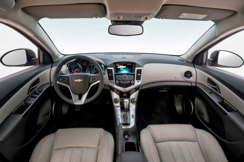 Chevrolet Cruze 2014 салон