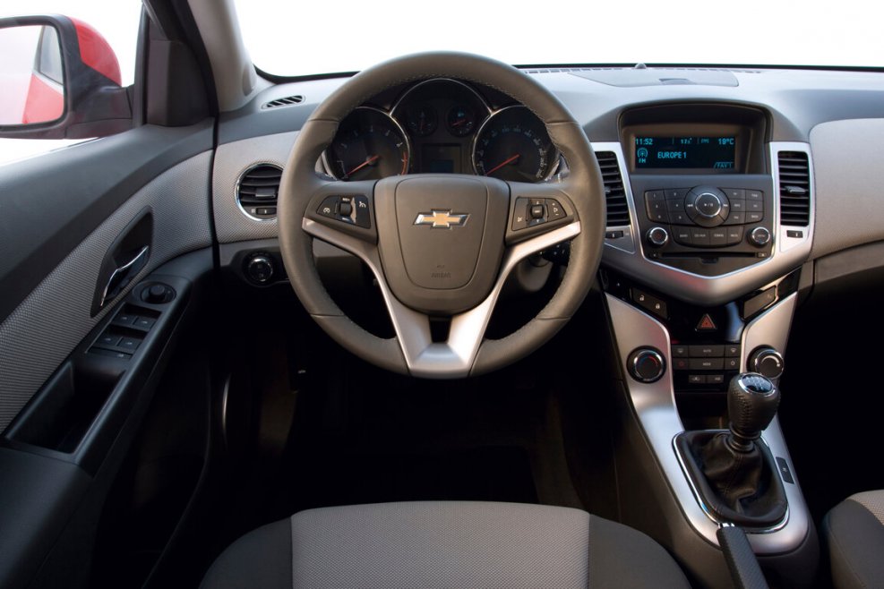 Chevrolet Cruze 2015 салон