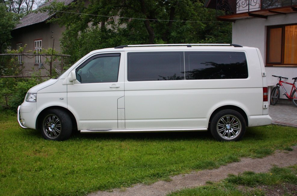 Volkswagen Transporter белый