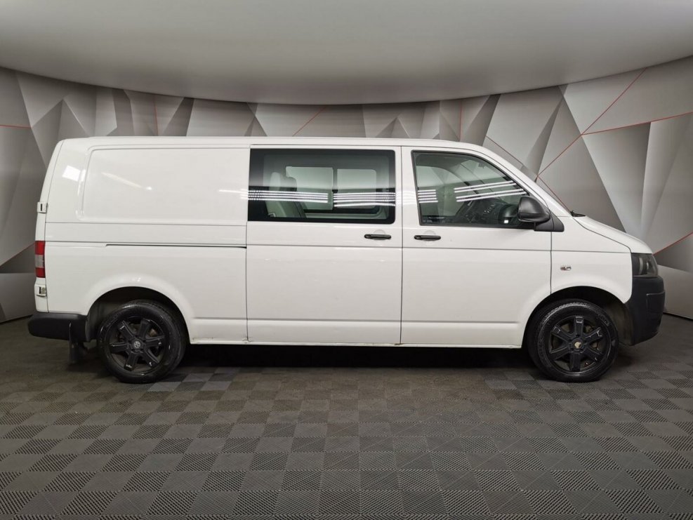 Transporter t6 White