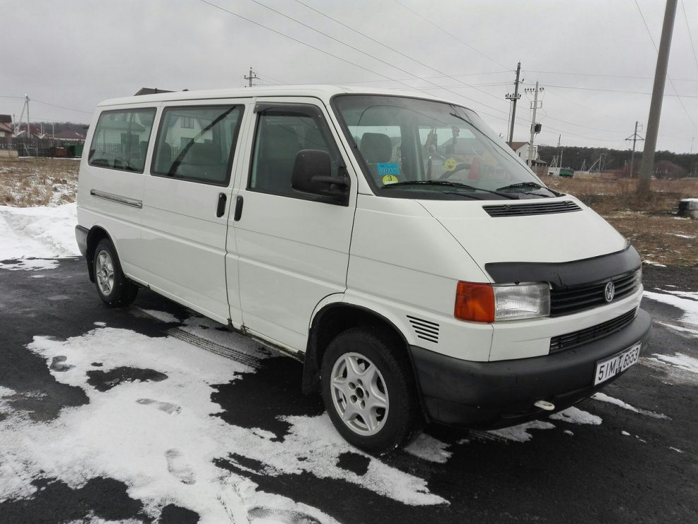 VW Transporter t4 белый