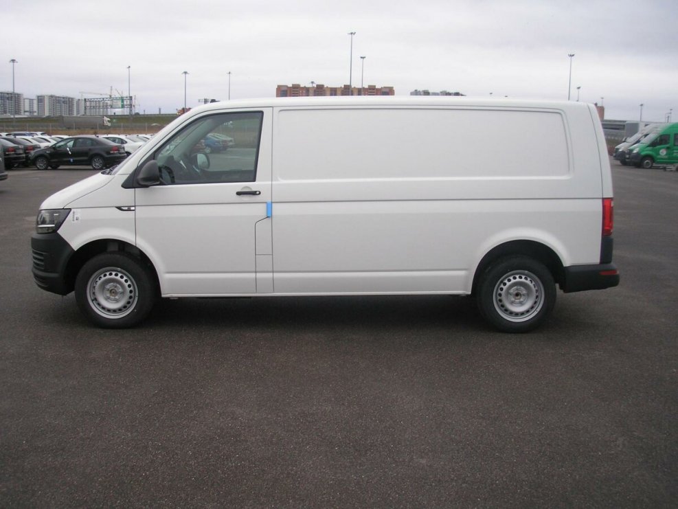 Volkswagen Caravelle t 6 сбоку